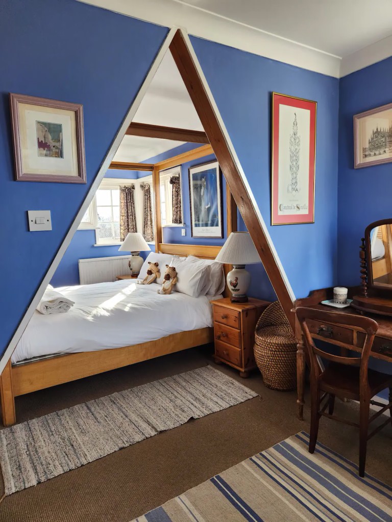 The House in the Clouds, au Royaume-Uni chambre bleue.